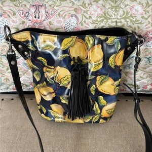 Patricia Nash bucket bag with wallet
